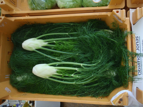 Food at the Farmer's Markt.